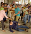 প্রেস ক্লাবের সামনে আ.লীগ-বিএনপি কর্মীদের সংঘর্ষ