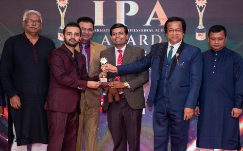 ‘আইপা অ্যাওয়ার্ড পেলেন ইসমাইল হোসেন রকী