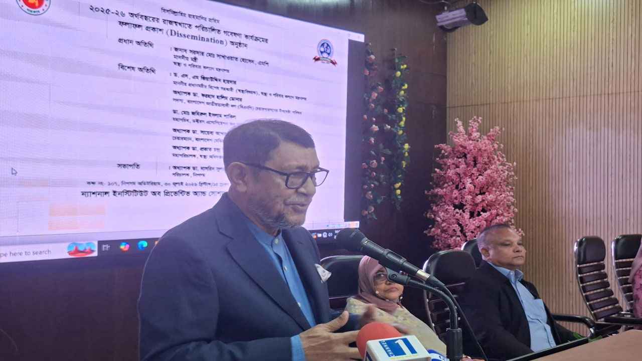 শুধু ওষুধ দিয়ে জাতিকে রোগ থেকে বাঁচানো সম্ভব নয়: স্বাস্থ্যমন্ত্রী