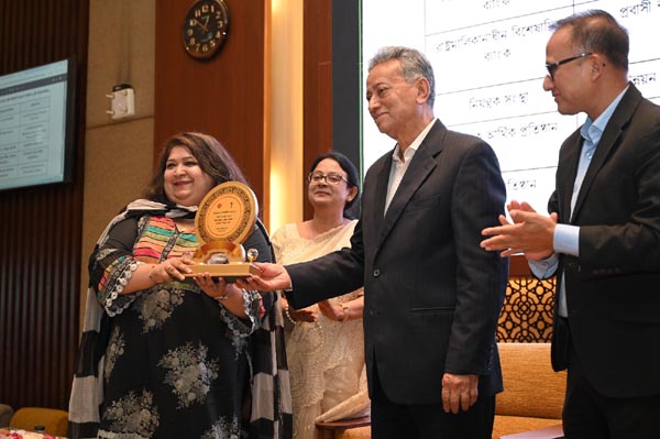 ‘ইন্স্যুপ্লেইন্ট’ অ্যাপের জন্য সম্মাননা পেল আইডিআরএ
