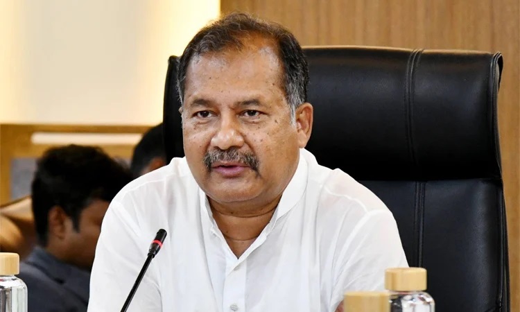 সাংবাদিকের কাজ তথ্য দেওয়া, অ্যাক্টিভিস্ট হওয়া নয়: তথ্যমন্ত্রী