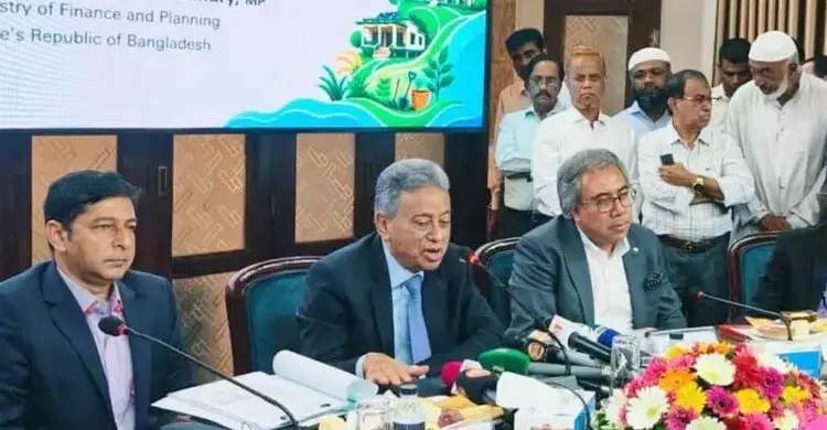 কোনো রাজনৈতিক বিবেচনায় ফ্যামিলি কার্ড বিতরণ করা হয়নি: অর্থমন্ত্রী