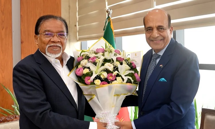 প্রধানমন্ত্রীর উপদেষ্টার সঙ্গে ভারতীয় হাইকমিশনারের সাক্ষাৎ