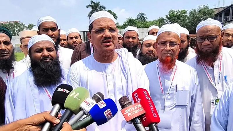 অন্তর্বর্তী সরকারের চেয়েও বর্তমান সরকার দেশকে খারাপ দিকে নিয়ে যাচ্ছে : চরমোনাই পীর