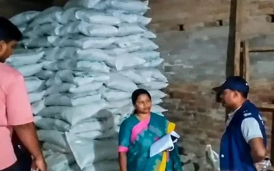 অবৈধভাবে মজুত করা ১৫০০ বস্তা সার জব্দ, গোডাউন সিলগালা